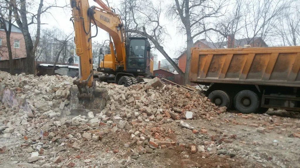 Вывоз мусора ОССиГ с выездом в Сестрорецке в октябре
