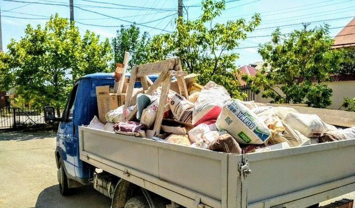 Вывоз мусора Газелью в Сестрорецке в октябре