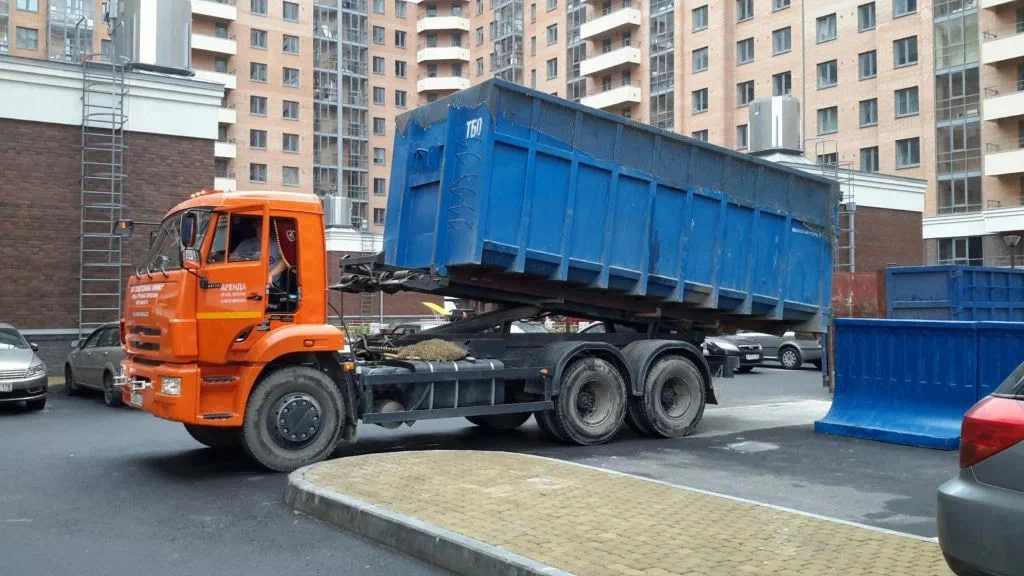 Аренда пухто для вывоза строительного и бытового мусора в Сестрорецке в октябре