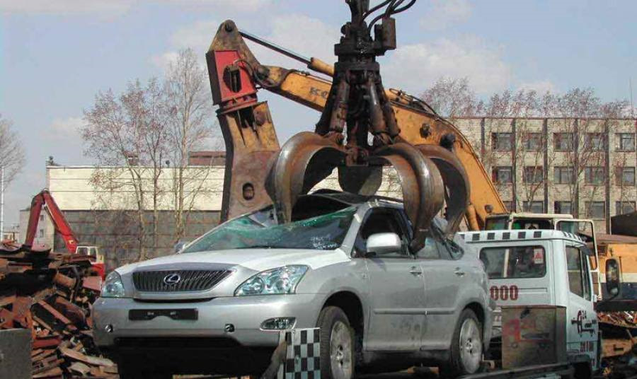 Вывоз старых автомобилей на утилизацию в Сестрорецке в октябре