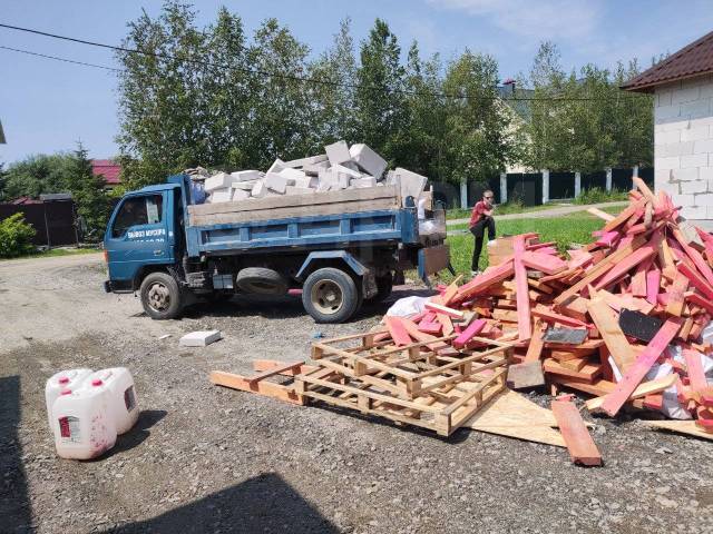 Вывоз мусора с чердака в Сестрорецке в октябре